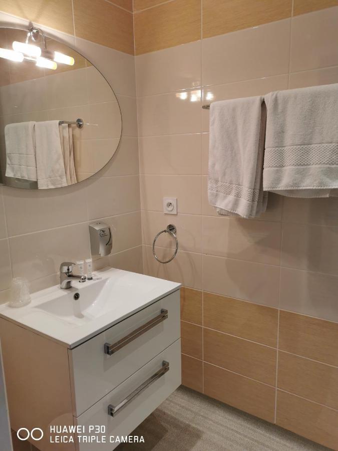 Hotel Des Negociants Lamastre Εξωτερικό φωτογραφία
