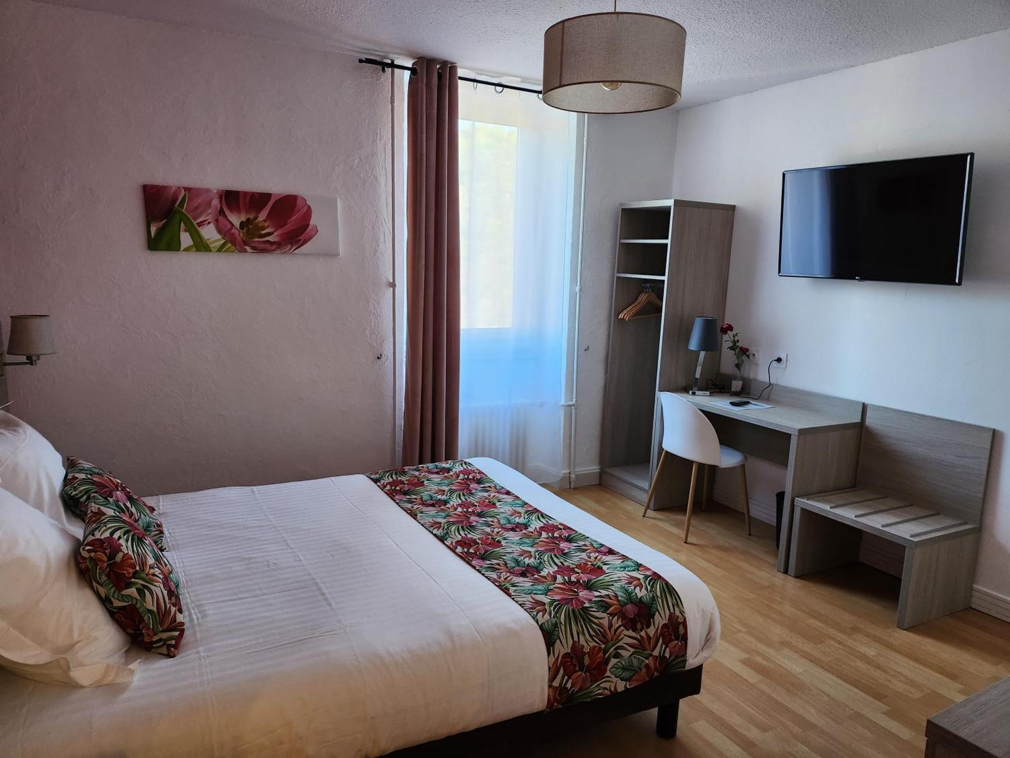 Hotel Des Negociants Lamastre Εξωτερικό φωτογραφία
