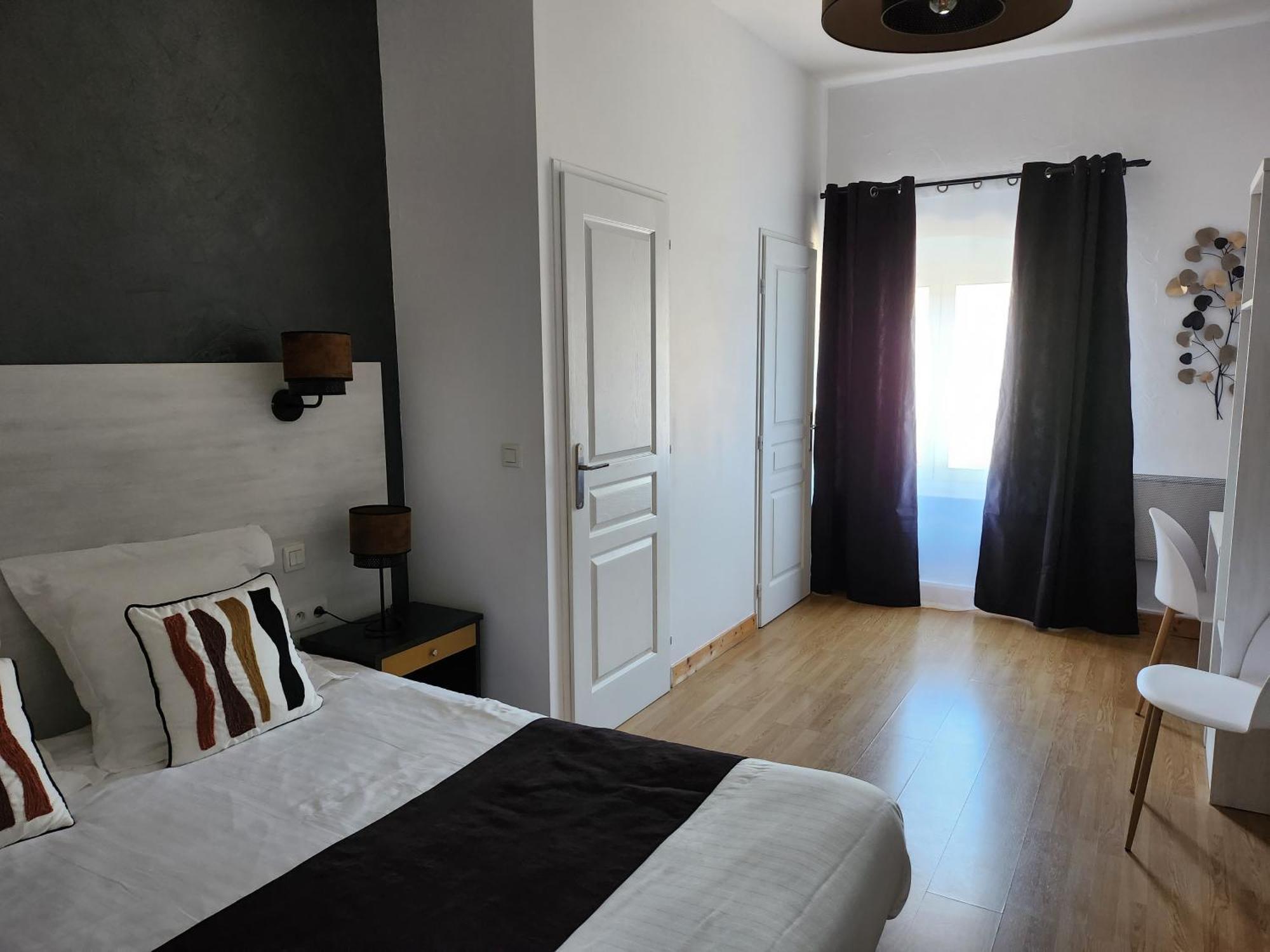 Hotel Des Negociants Lamastre Εξωτερικό φωτογραφία